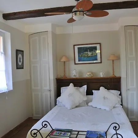 Bastide De L'avelan Bed & Breakfast *